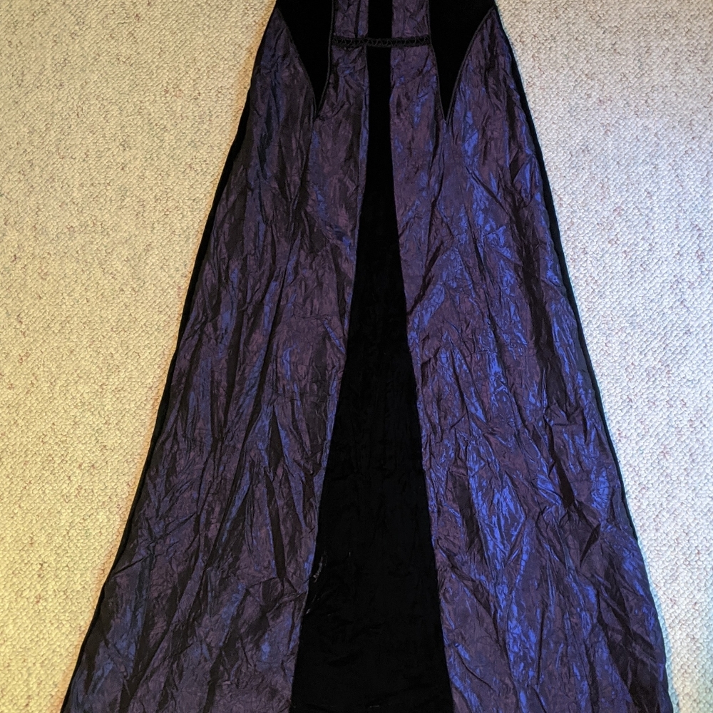 Gothic , Renaissance - Picture 2 of 10
